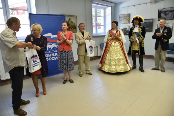 В Музее Истории Кронштадта  открылась выставка Анатолия Анненкова «Имперский флот России».