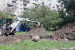 Теплосеть продолжает ремонт трубопровода в Красногвардейском районе