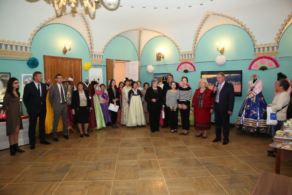 Открытие выставки “Дни корейской культуры в Санкт‑Петербурге” в СПб ГКУ "Санкт‑Петербургский Дом национальностей"  