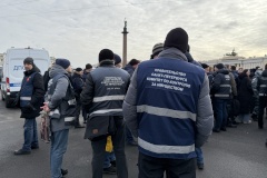 Комплексная проверка на территории Апраксина Двора. Информация подготовлена Комитетом по вопросам законности, правопорядка и безопасности и Комитетом по контролю за имуществом