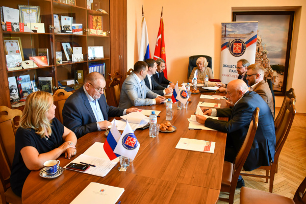 Валерий Фадеев принял участие в работе совета Общественной палаты Санкт‑Петербурга