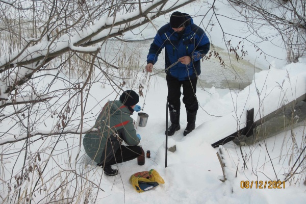 Ручей в Невском районе внезапно потеплел