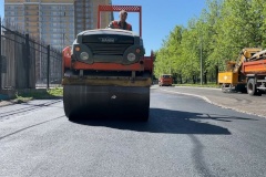 Дорожники приступили к ремонту тротуаров на Новоизмайловском проспекте