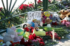 в 18:00 на Дворцовой площади начнется акция поминовения и скорби "Кемерово, мы с тобой!"