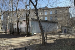 Комитет по контролю за имуществом Санкт‑Петербурга освобождает земельный участок у метро «Площадь Мужества» от незаконных построек