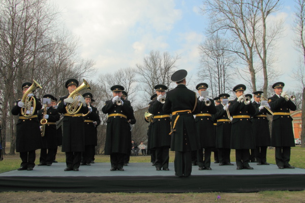 Открытие Пасхального Фестиваля в Митрополичьем саду Александро-Невскрой Лавры