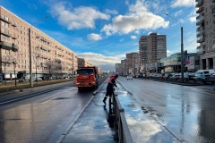 В Кировском районе началась весенняя генеральная уборка улиц