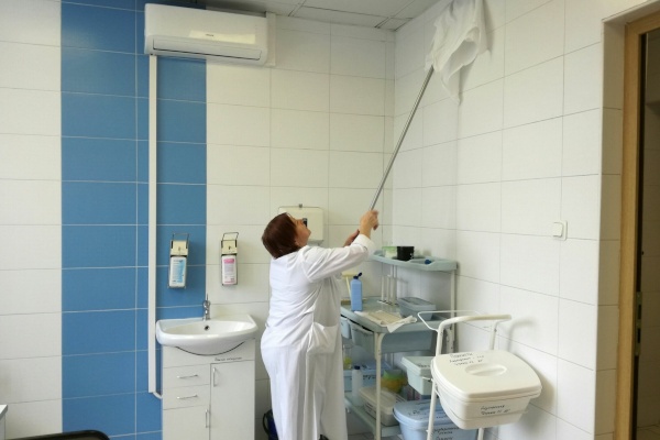 В поликлиниках Невского района прошли работы по благоустройству 