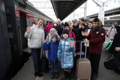 В школе Грота провели каникулы слабовидящие дети из Луганска