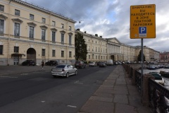 Список неотложных дел: петербуржцам напомнили о сроках действия парковочных разрешений