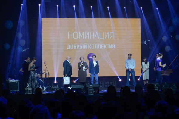 Председатель Общественной палаты Санкт‑Петербурга Нина Кукурузова вручила награды лауреатам «Премии МИРа»