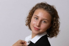 Валерия Диникина, выпускница 11 «А» класса гимназии № 105 получила 100 баллов по русскому языку