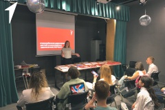 К молодёжному движению, направленному на сохранение исторической памяти, присоединились почти 200 юных жителей Петродворцового района