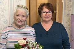 Представители администрации Московского района поздравили жителя Московского района с юбилеем