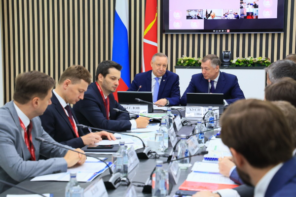 Совещание с Заместителем Председателя Правительства РФ Хуснуллиным Маратом Шакирзяновичем по развитию дорожной инфраструктуры Санкт‑Петербурга и Ленинградской области (КАД 2)