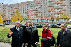 Виктор Борщев проинспектировал объекты капремонта в Красногвардейском районе