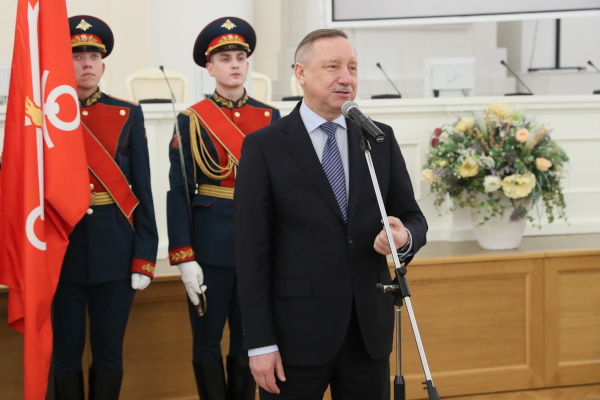 Губернатор вручил петербуржцам государственные награды