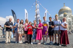 "Морской почтой" из Кронштадта оправили более 10000 открыток