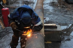 В Калининском районе ведется строительство газопровода среднего давления