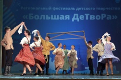 На фестивале детского творчества ребята показали свои таланты