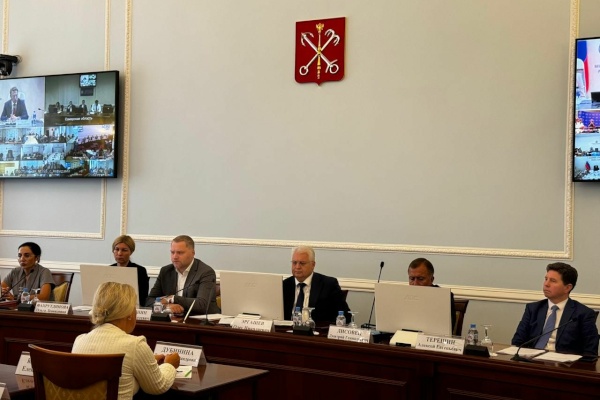 Заседание коллегии Минздрава России «О реализации государственной политики в области охраны материнства и детства. Актуальные вопросы геронтологии и гериатрии»