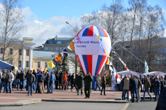 Петербуржцев познакомили с возможностями контрактной службы в Вооруженных Силах
