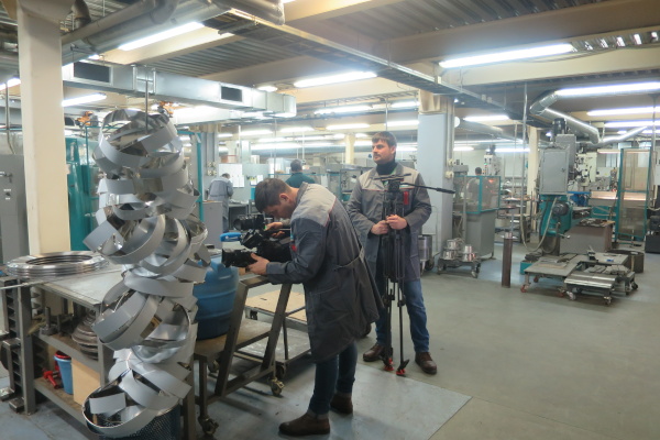 Пресс-тур на производство лабораторного оборудования для измельчения и рассева материалов