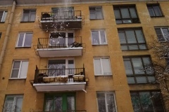 Московский район активно убирают после снегопада