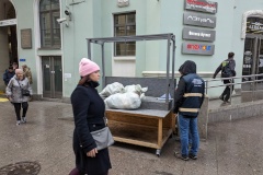 Объекты незаконной уличной торговли ликвидированы у восьми станций метро