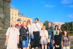 В Кировском районе провели экскурсию «Конструктивизм Нарвской заставы»