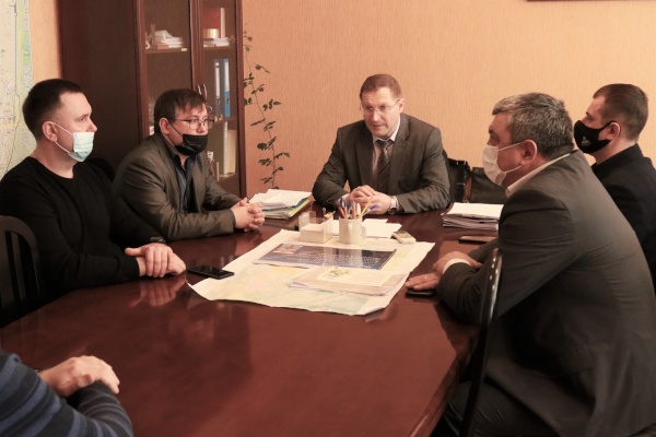 Коммунальные службы Кировского района продолжают уборку снега