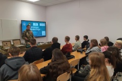 Сотрудники Дома молодежи Пулковец провели занятие по истории «Блокада Ленинграда»