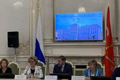 Важный разговор о системе среднего профессионального образования состоялся в Законодательном Собрании при участии вице-губернатора Санкт‑Петербурга Ирины Потехиной