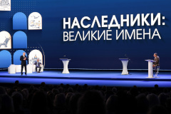 Александр Беглов: Петербург оставляет наследникам новые школы, мосты и благоустроенные берега