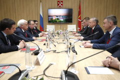 Петербург и ОСК будут совместно развивать центр машиностроения и логистики в Северо-Западном регионе