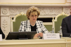 Ирина Потехина и глава МИД Индии посетили «индийскую» школу Калининского района