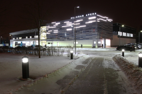 В Стрельне открылась новая крытая ледовая арена