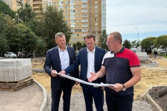 Заместитель главы администрации Московского района Дмитрий Козлов проверил ход благоустройства территории в МО «Гагаринское»