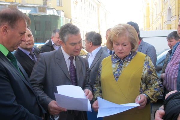 Апраксин двор приводят в порядок