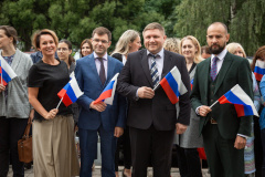 В Приморском районе в прошла праздничная концертная программа ко Дню флага