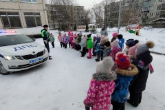 В детском саду № 46 Кировского района прошло обучающее занятие в рамках профилактического мероприятия «Шагай по правилам»