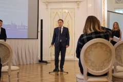 Донести информацию до молодежи можно только общаясь с ней на одном языке