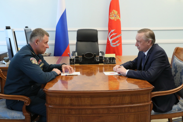 Рабочая встреча с министром МЧС России Евгением Зиничевым