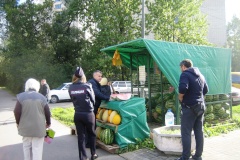 В Кировском районе проведены рейды по выявлению и пресечению несанкционированной торговли на территории района