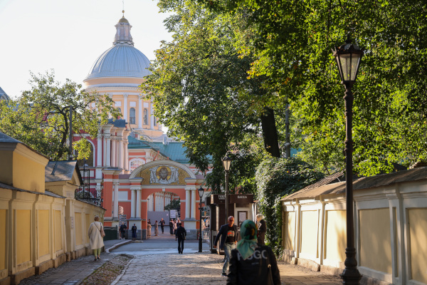 Божественная литургия в Благовещенской церкви Александро-Невской лавры