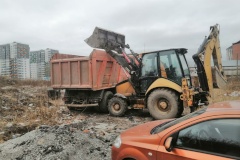 В Невском районе проходит ликвидация несанкционированной свалки