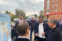 Вице-губернатор Евгений Разумишкин проверил работу на объектах благоустройства и подготовку Кронштадта к зиме