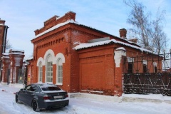 Тринадцать строений в составе выявленного памятника «Казармы Михайловского артиллерийского училища» признаны объектами культурного наследия регионального значения