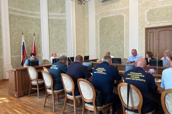 Глава района провел заседание комиссии по предупреждению и ликвидации чрезвычайных ситуаций и обеспечению пожарной безопасности