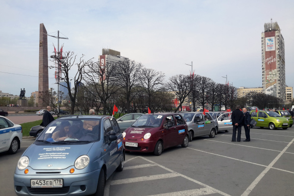 7 мая - К 70-летию Победы.  Автопробег "Нам дороги эти позабыть нельзя..."